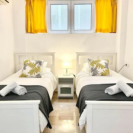 Malaga Centro Station Maria Zambrano Parking Free Apartment Exterior photo